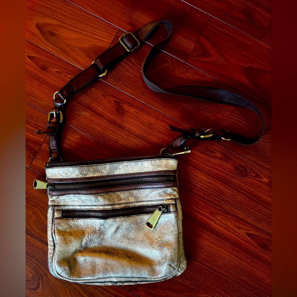 Fossil Explorer Med Crossbody